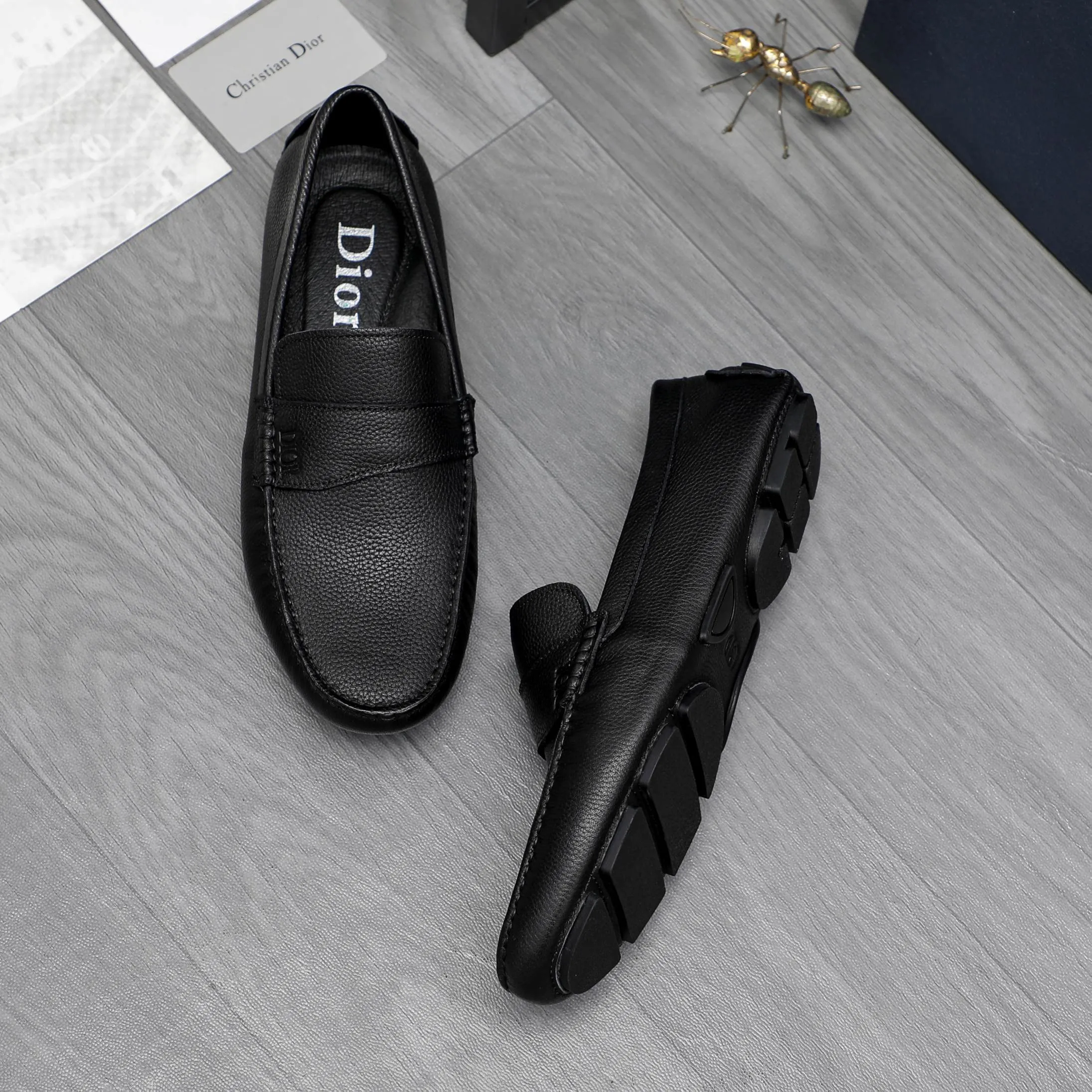 Men's shoes 💰400 Product trademark: Dior "Dior" casual slip-on shoes Regular size: 38-45 (45 is custom-made and non-returnable) Product materials: Selected pebbled cowhide upper, pigskin lining, rubber outsole